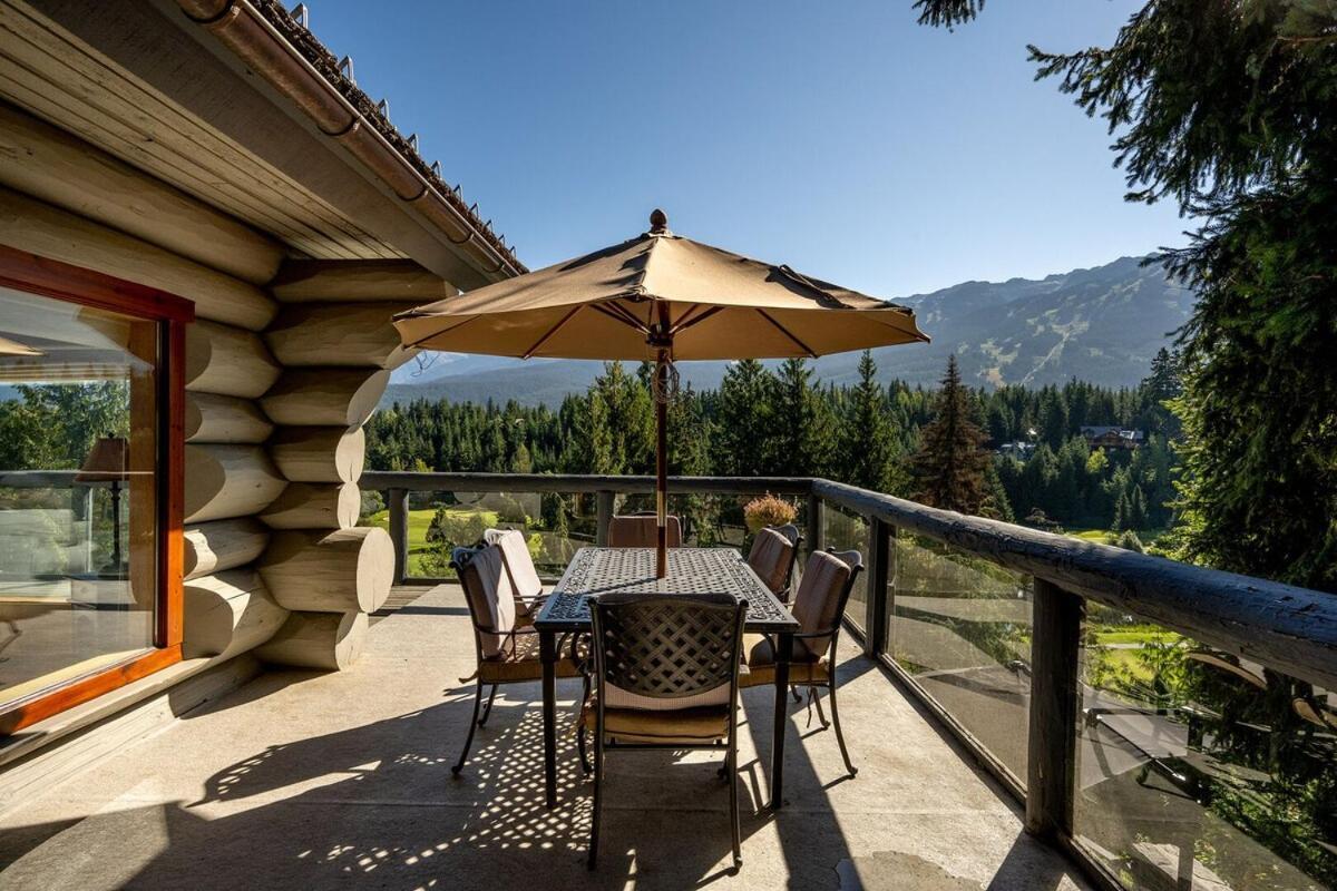 Chalet Heron By Outpost
